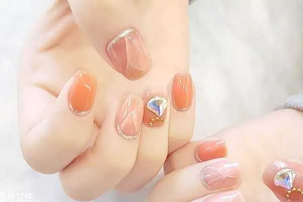 2024年抖音最火的美甲 今年最流行的美甲图片