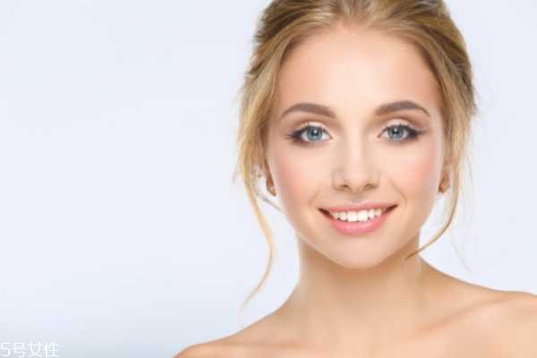 白醋美容护肤小窍门