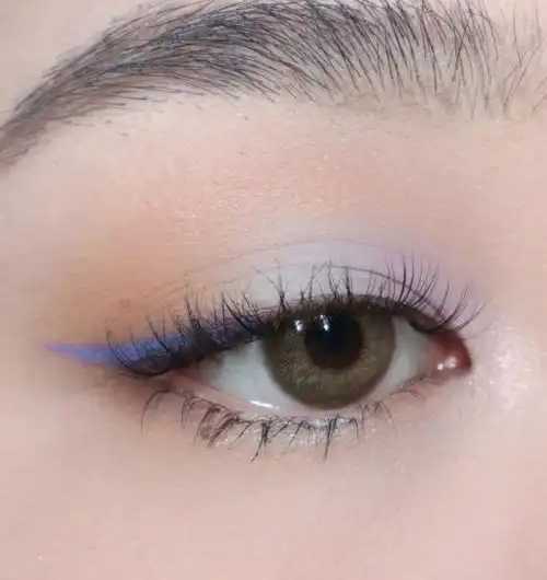 如何选择合适的睫毛膏颜色