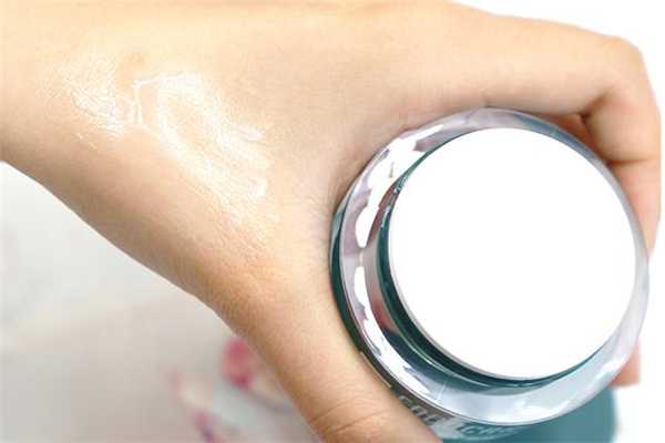 蜗牛修复霜适合什么皮肤？蜗牛修复霜有什么功效