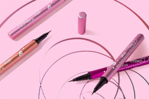 ukiss眼线笔好用吗 ukiss眼线笔好用吗