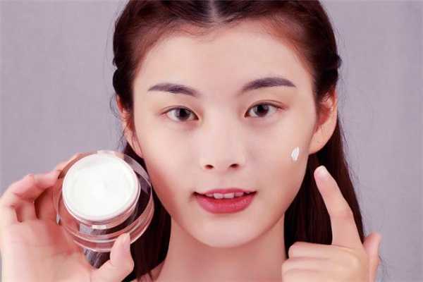 卡姿兰素颜霜有防晒效果吗?卡姿兰素颜霜可以当隔离用吗 卡姿兰素颜霜有防晒效果吗?卡姿兰素颜霜可以当隔离用吗