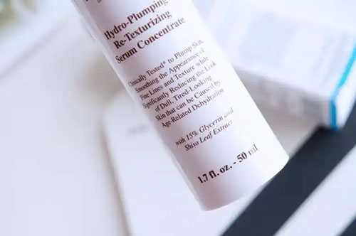 精华乳和爽肤水先用哪个