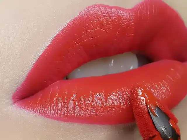 染唇液对于男性唇部有效果吗