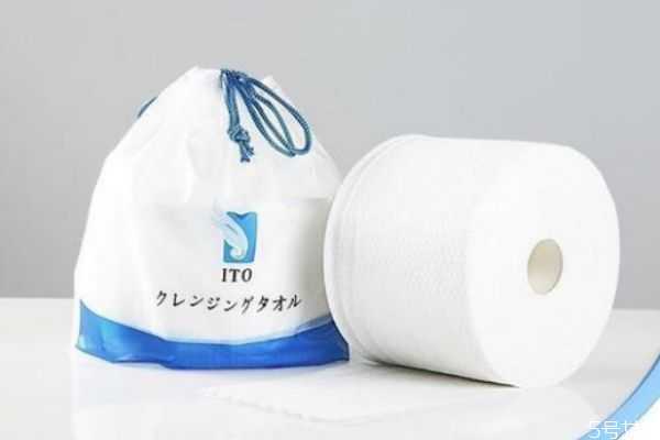 洗脸巾干用还是湿用？洗脸巾要不要一天一换