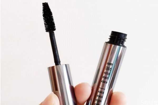 睫毛膏能用多长时间?睫毛膏怎么用保存时间长 睫毛膏能用多长时间?睫毛膏怎么用保存时间长