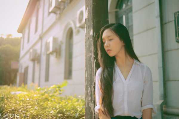 脸色发黄是什么原因怎样调理 皮肤发黄的真正原因