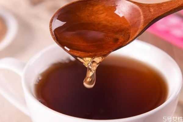 红糖面膜真的能祛斑吗？坚持敷红糖面膜多久能淡斑