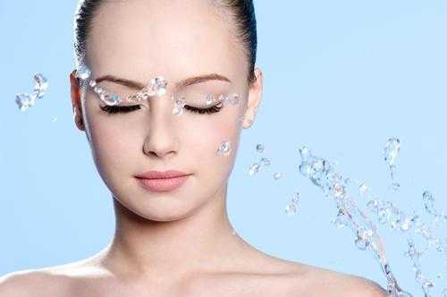 爽肤水不吸收怎么回事？提升爽肤水吸收效果的技巧