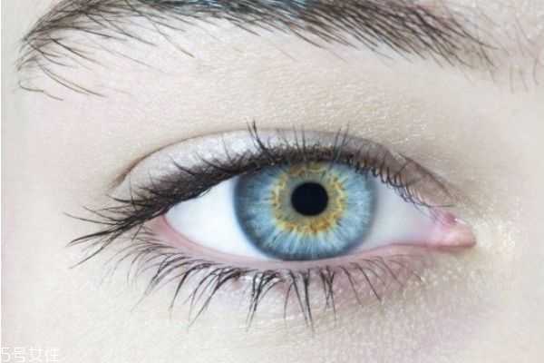 睫毛增长液什么时候使用效果最好 睫毛增长液什么时候使用效果最好