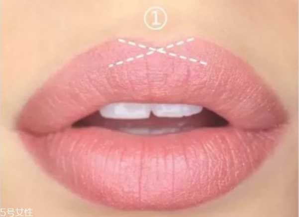 m型唇妆怎么画 最流行m型唇妆画法