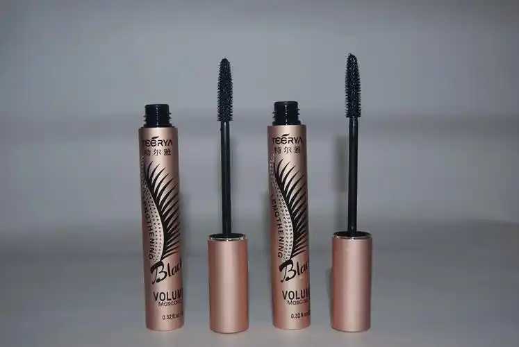 睫毛膏涂多了会怎么样