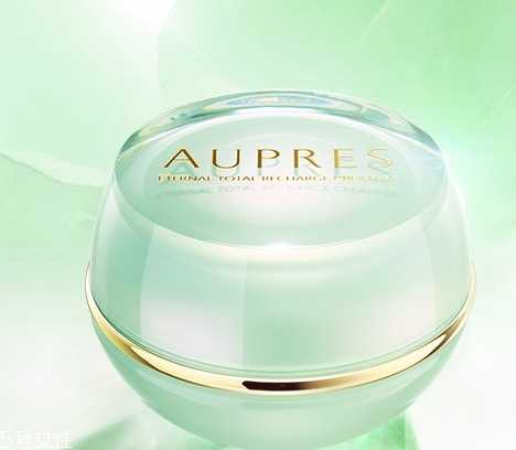 欧珀莱哪个系列最好用？欧珀莱不同系列区别