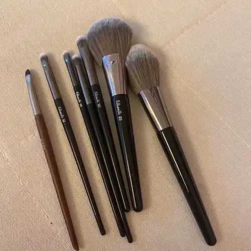 散粉刷可以刷定妆粉吗