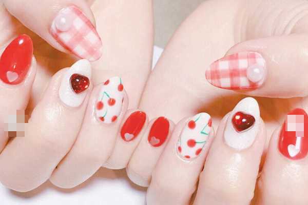 少女心美甲款式图 这4款显手白少女心美甲 少女心美甲款式图 这4款显手白少女心美甲