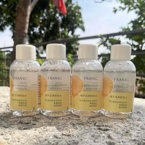 洁面慕斯成分越多越好吗