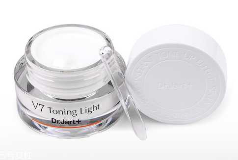 素颜霜晚上睡觉可以用吗 素颜霜晚上睡觉可以用吗