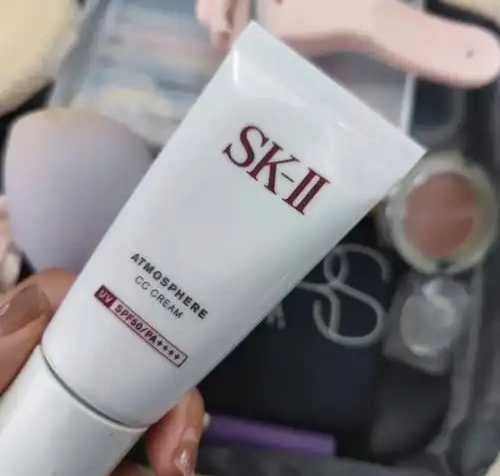 cc霜可以用手涂抹吗