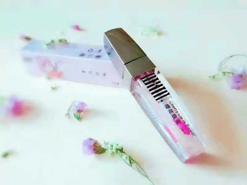 唇蜜含有激素吗