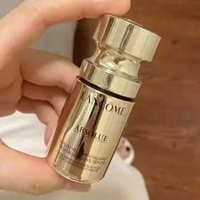 眼部精华适合在化妆前使用吗