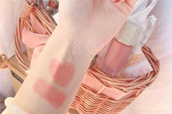 柏瑞美液体腮红怎么选 柏瑞美液体腮红怎么选
