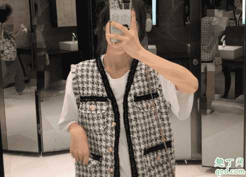 小香风套装面料容易起球吗?小香风套装适合什么季节穿 小香风套装面料容易起球吗?小香风套装适合什么季节穿