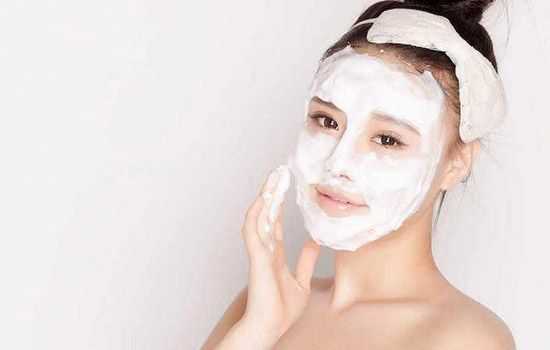 爽肤水不吸收怎么回事？提升爽肤水吸收效果的技巧