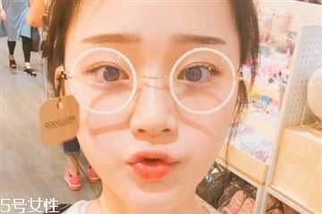 额头上长痘痘怎么办？额头上长痘痘的原因