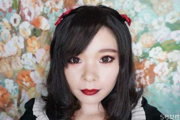 娃娃妆怎么画好看?娃娃妆的减肥画法 娃娃妆怎么画好看?娃娃妆的减肥画法