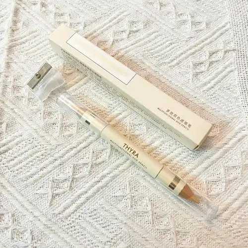 遮瑕笔能遮住眼袋吗