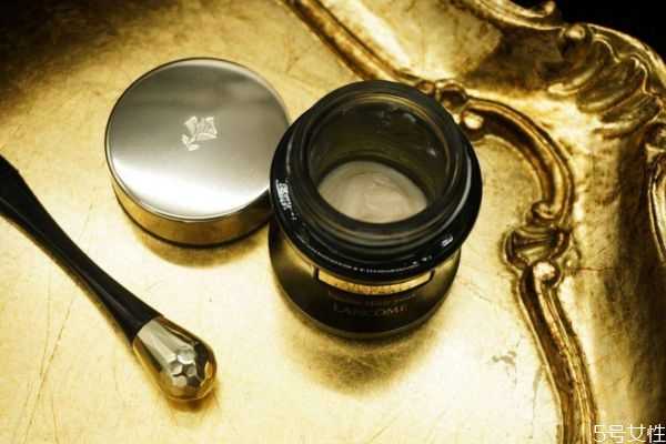 兰蔻黑金臻宠眼部护理组合怎么样?兰蔻黑金眼霜的功效 兰蔻黑金臻宠眼部护理组合怎么样?兰蔻黑金眼霜的功效