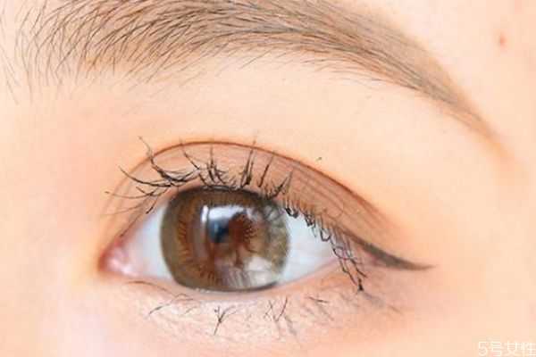 睫毛打底膏有必要吗?睫毛打底和睫毛膏的区别 睫毛打底膏有必要吗?睫毛打底和睫毛膏的区别
