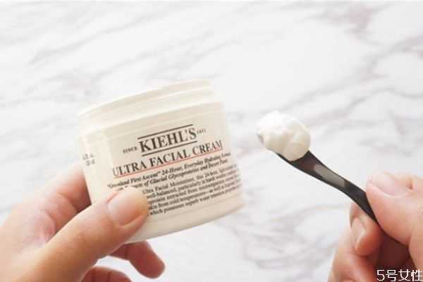 科颜氏高保湿面霜怎么样？科颜氏高保湿面霜适合油皮吗