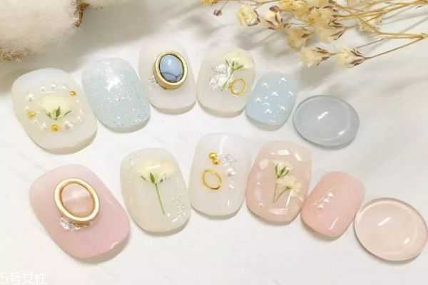 2024年抖音最火的美甲 今年最流行的美甲图片
