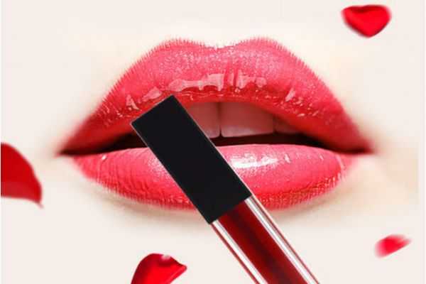 染唇液会让唇色变深吗 染唇液的正确使用方法