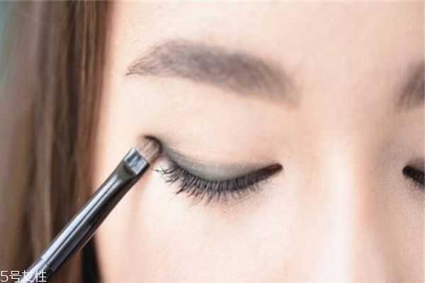 怎么画眼线?画眼线的简单方法 怎么画眼线?画眼线的简单方法