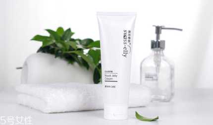 按摩膏含防腐剂吗 这2种成分有毒