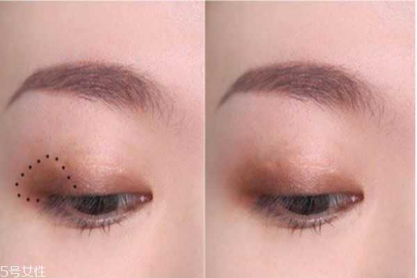 双色眼影棒要怎么用？双色眼影棒画法步骤