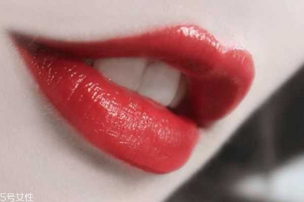 哪些口红想要疯狂安利给别人?日常必备的人气口红 哪些口红想要疯狂安利给别人?日常必备的人气口红