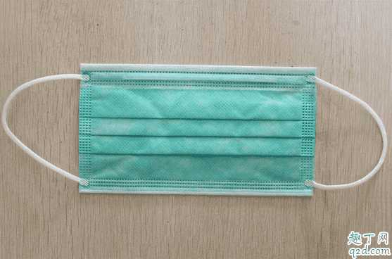 口罩里面呼气湿气怎么办 口罩里面呼气湿气还能用吗3