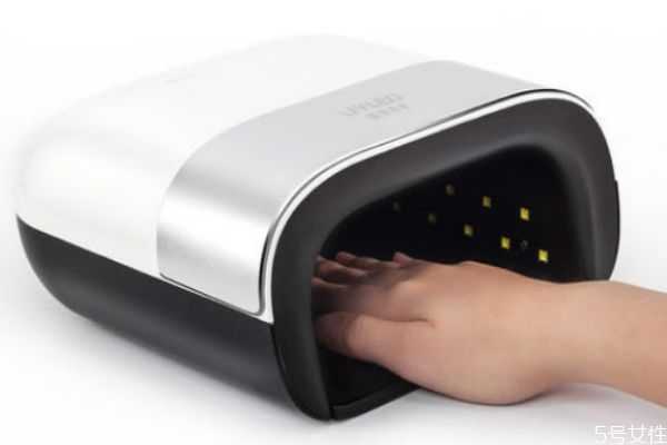 美甲灯可以用什么代替？没有美甲灯怎么快速干