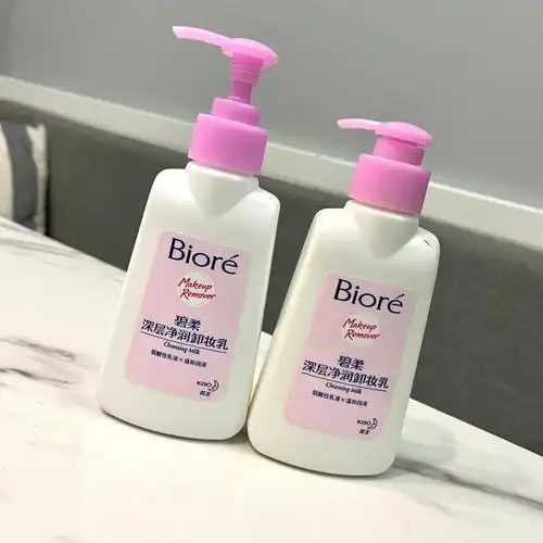 使用卸妆乳需要卸妆多长时间？卸妆乳在脸上停留多久