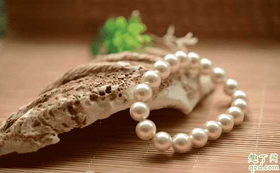 珍珠变黄了是什么原因?珍珠发黄变暗该怎么办 珍珠变黄了是什么原因?珍珠发黄变暗该怎么办