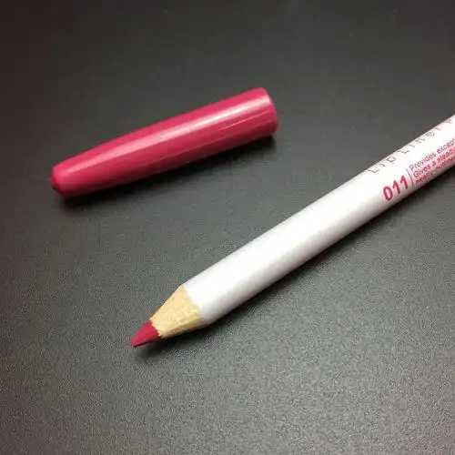 唇线笔过期了还能用吗