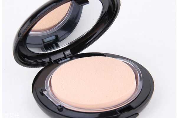 粉饼太干怎么办？粉饼干的原因