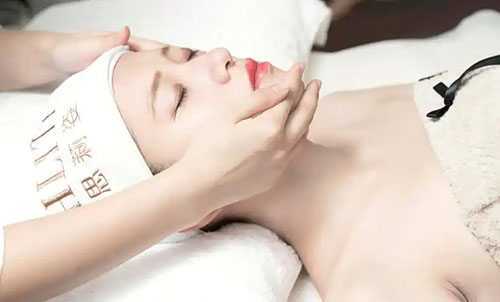 卸妆乳能去黑头吗