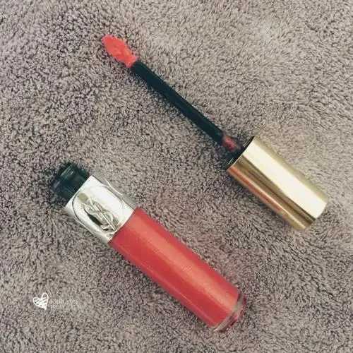 染唇液和唇蜜的区别