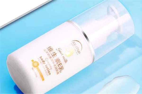 身体乳可以去鸡皮吗?鸡皮肤适合用什么身体乳 身体乳可以去鸡皮吗?鸡皮肤适合用什么身体乳