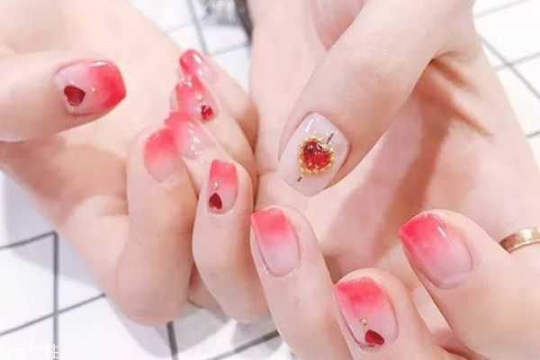 2024年抖音最火的美甲 今年最流行的美甲图片