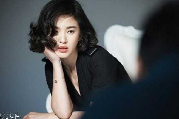 沙漠肌怎么改善 4种护肤品助你水润光滑